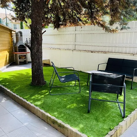 Superbe Avec Entrée Et Jardin Privés * Bagneux (Hauts-de-Seine)